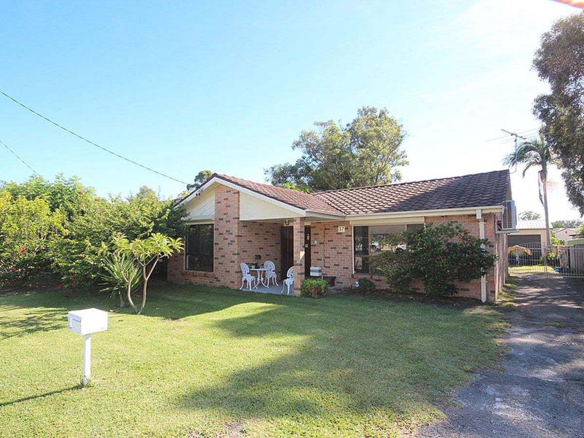 37 Poilus Parade, Tanilba Bay Portside Real Estate