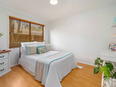 17 Robin Street, South Golden Beach