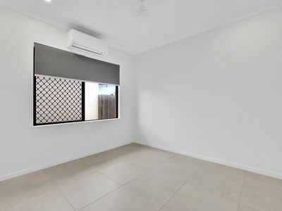 19 Whyambeel Chase, Smithfield