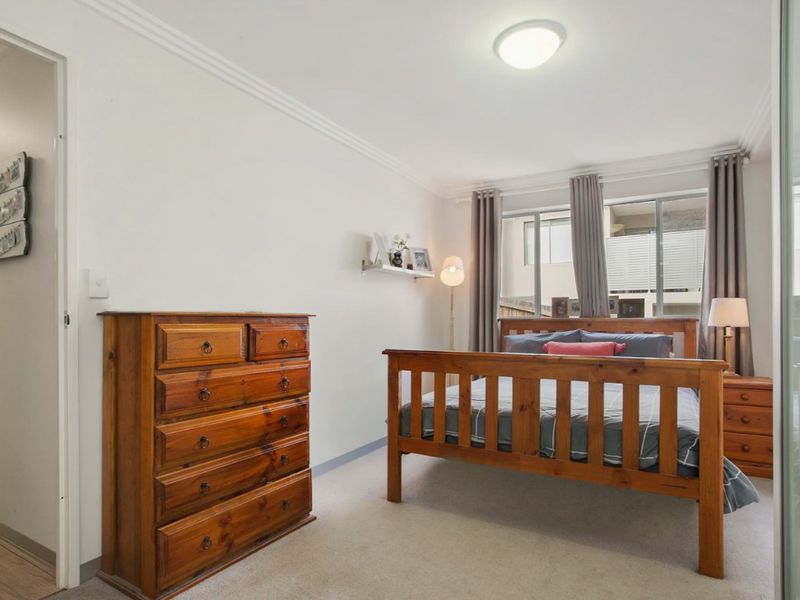 3 / 15 Shackel Avenue, Brookvale