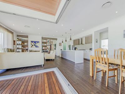 18 Clive Road, Birkdale