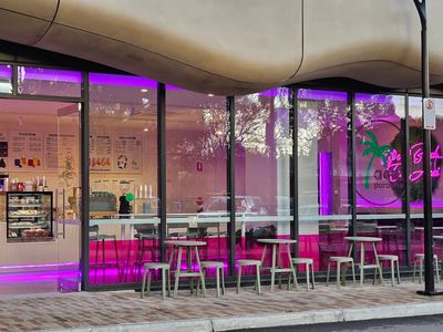 Booming Acai Cafe Bayside Location, Brand-New Luxury Fit-Out