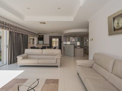 50 Maldives Drive, Hillarys