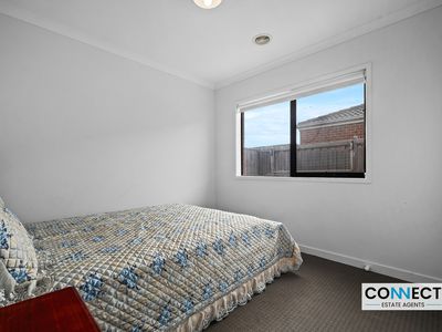 21 Dewhurst Circuit, Cranbourne East