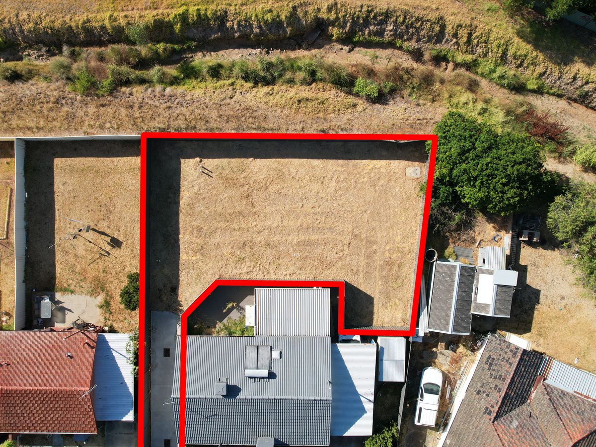 17A Devereux Street, Armadale