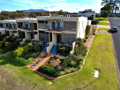 Unit 1  / 10-12 Marine Drive, Narooma