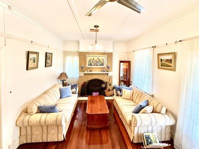 6 Britton Close, Elderslie