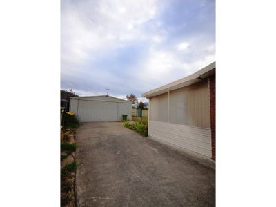 48 Valley Avenue , Mount Beauty