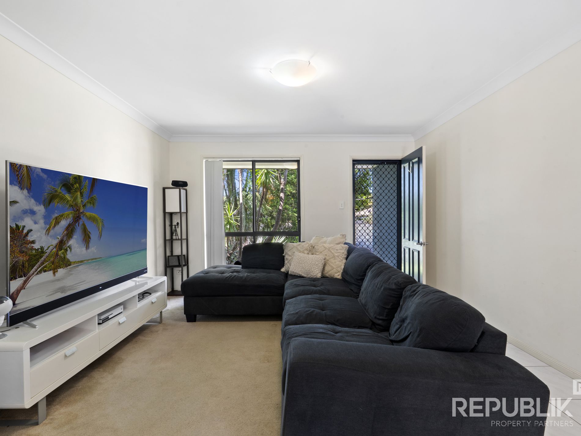 1 / 26 Witheren Circuit, Pacific Pines