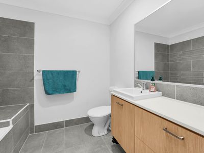 18 / 27 Tequesta Drive, Beaudesert