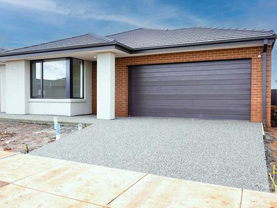 104 Buckingham Boulevard, Strathtulloh