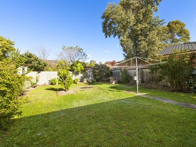 18 Worthing Avenue, Burwood East