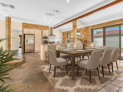 33 Redheart Drive, Thornlie