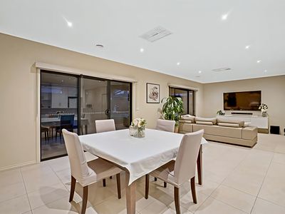 11 Insley Way, Caroline Springs