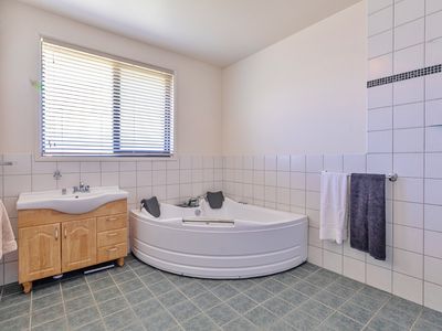 19 Albacore Crescent, Eden