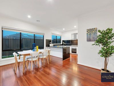 32 Peninsula Crescent, Craigieburn