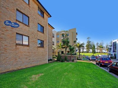 9 / 2 Hinton Street, Wollongong
