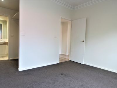 306 / 323 Dandenong Road, Prahran