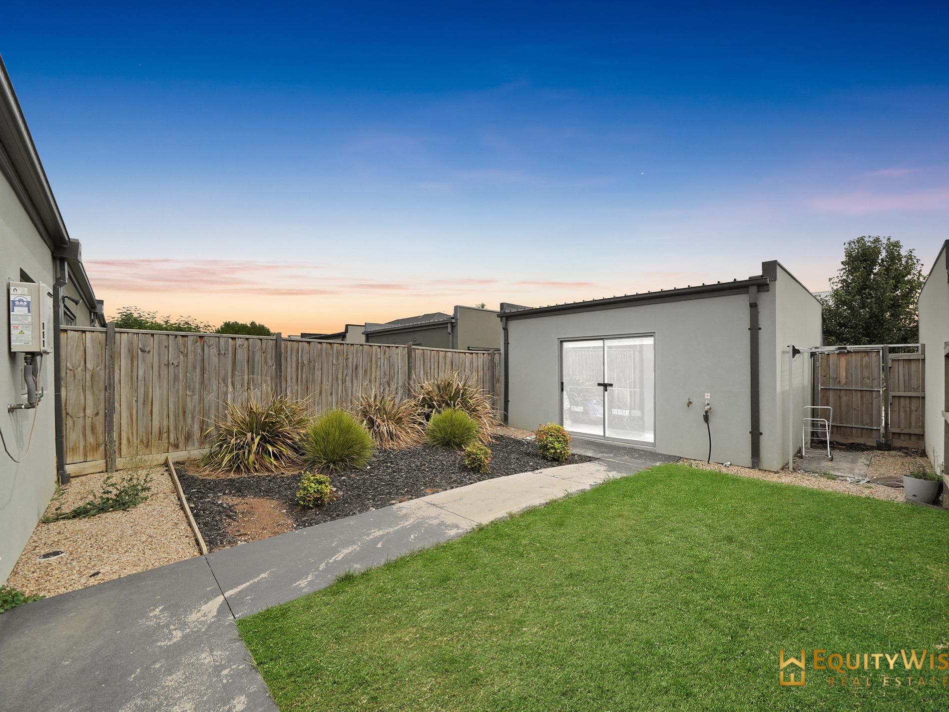 15 Dalston Path, Wyndham Vale