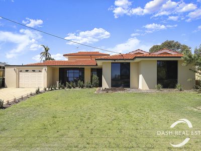 24 Taylor Way, Hillarys