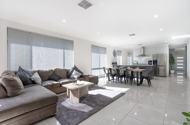 26 Lochern Road, Baldivis