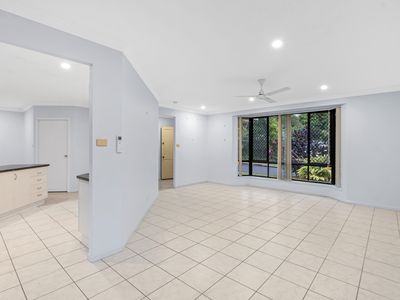 5 Oakblue Drive, Mount Sheridan