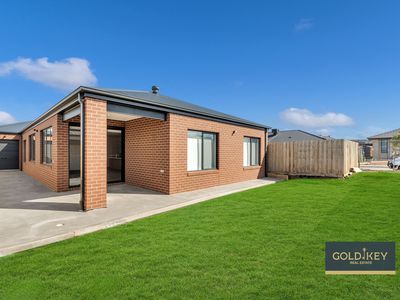 9 Gahnia Drive, Armstrong Creek