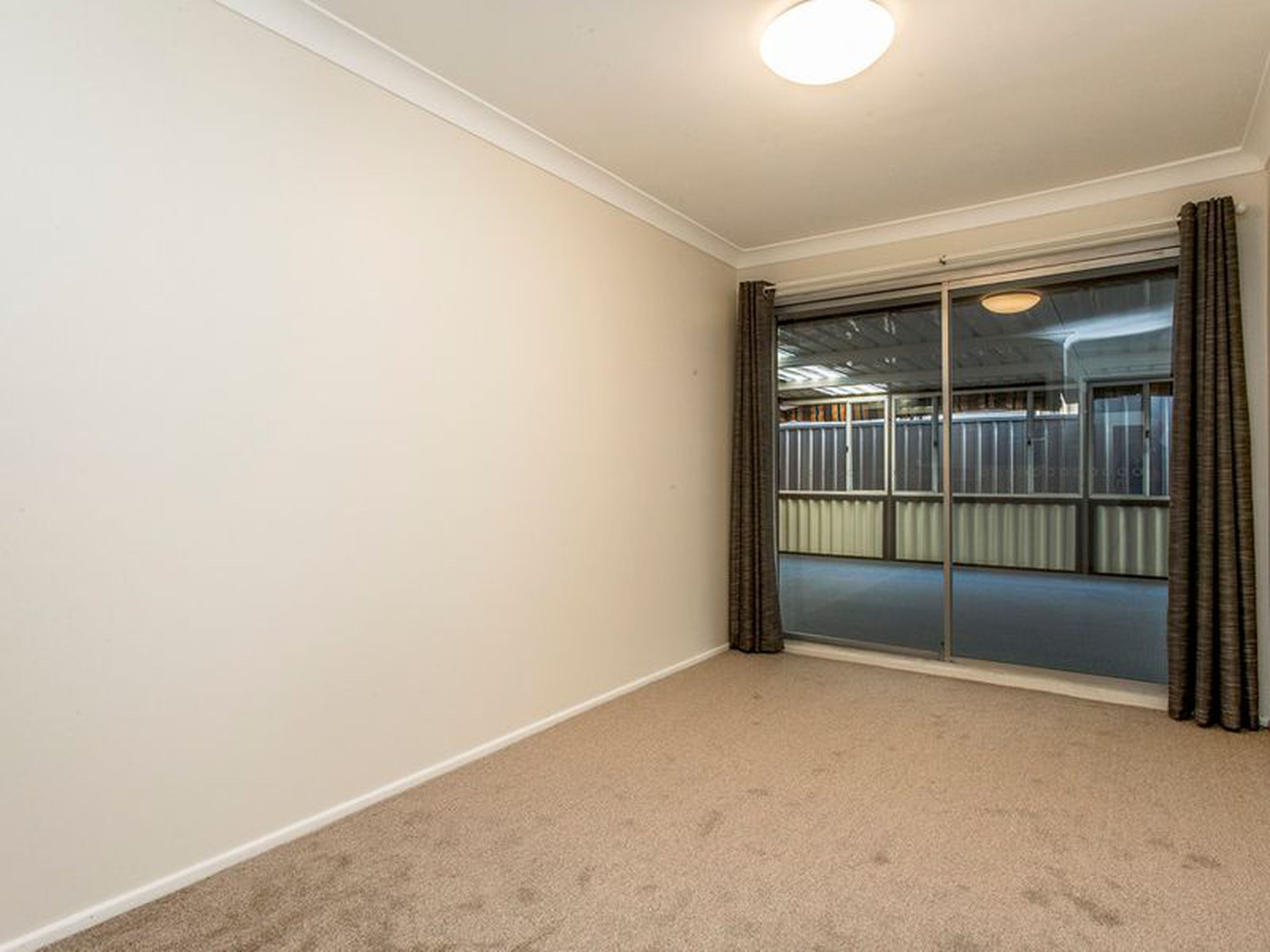 14 Lowanna Drive, SOUTH PENRITH