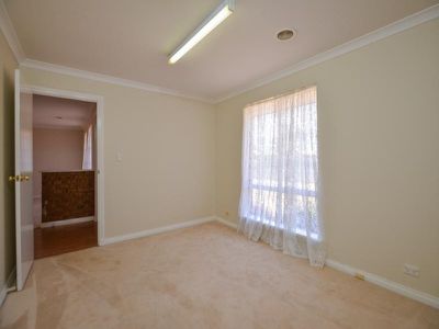 22 Cavalier Crescent, Boulder