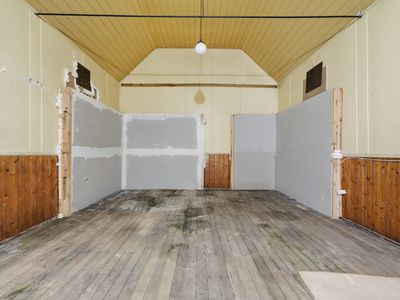 18 Crichton Road, Mount Seymour