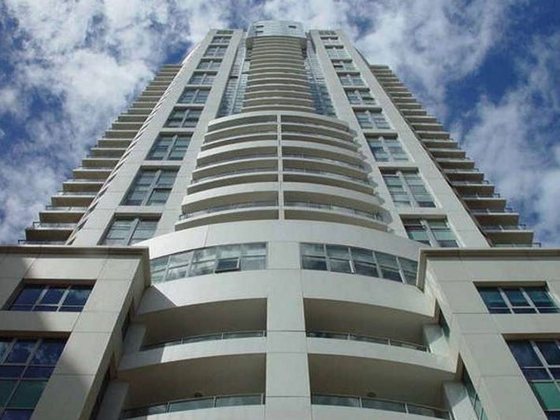 2105 / 77-81 Berry Street, North Sydney