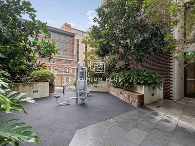 1008 / 83 Harbour Street, Haymarket