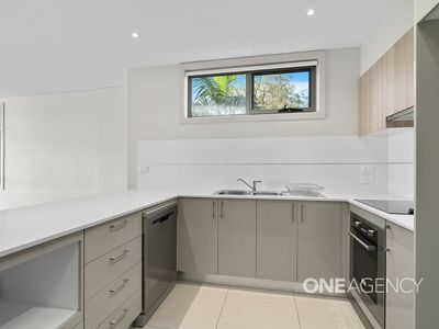 2 / 2 Murdoch Street, Huskisson