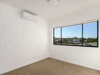 201 / 9 Le geyt Street, Windsor