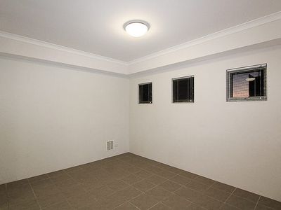 7 / 61 The Parkway, Ellenbrook