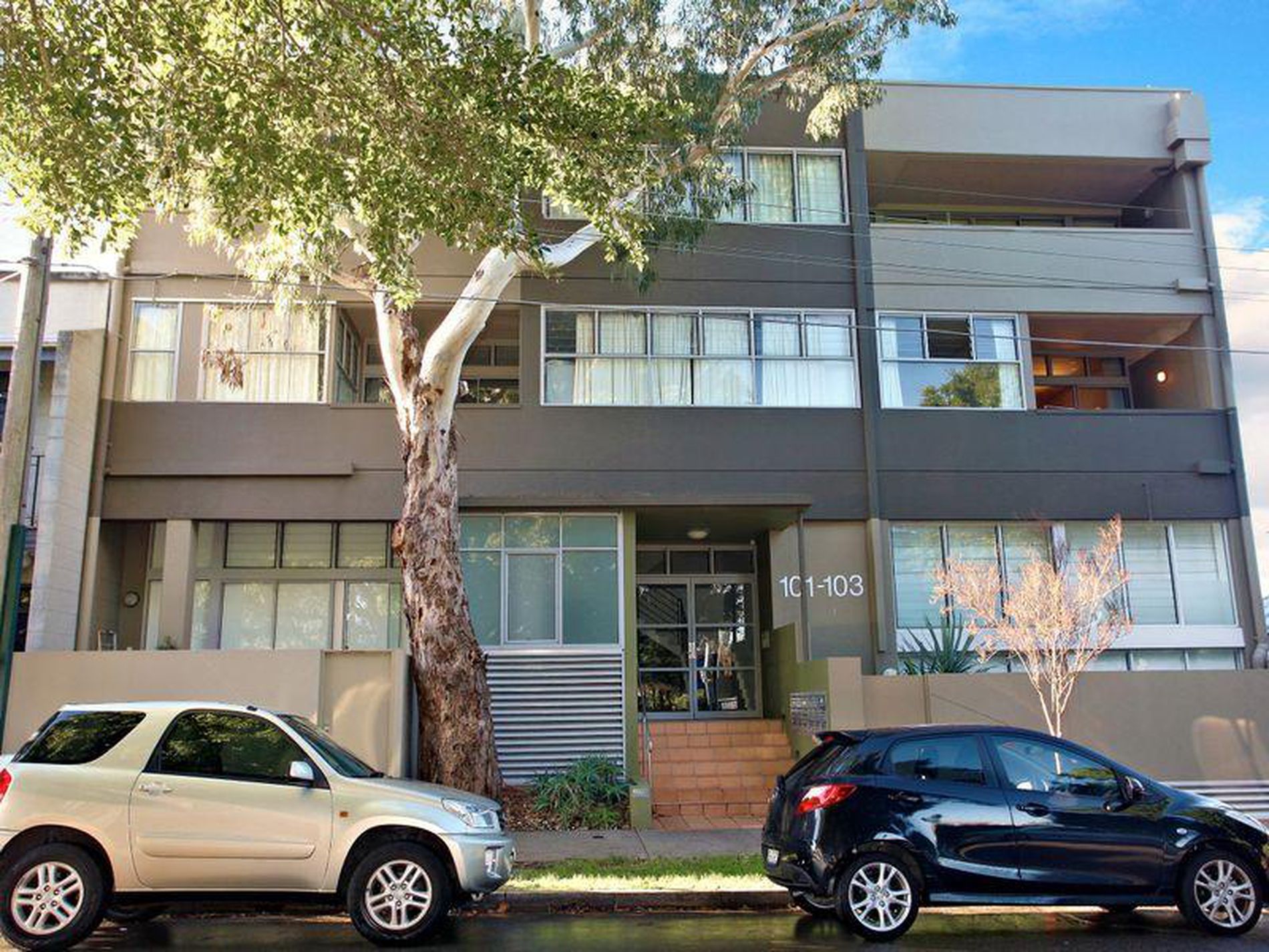 8 / 101 Queen Street, Beaconsfield