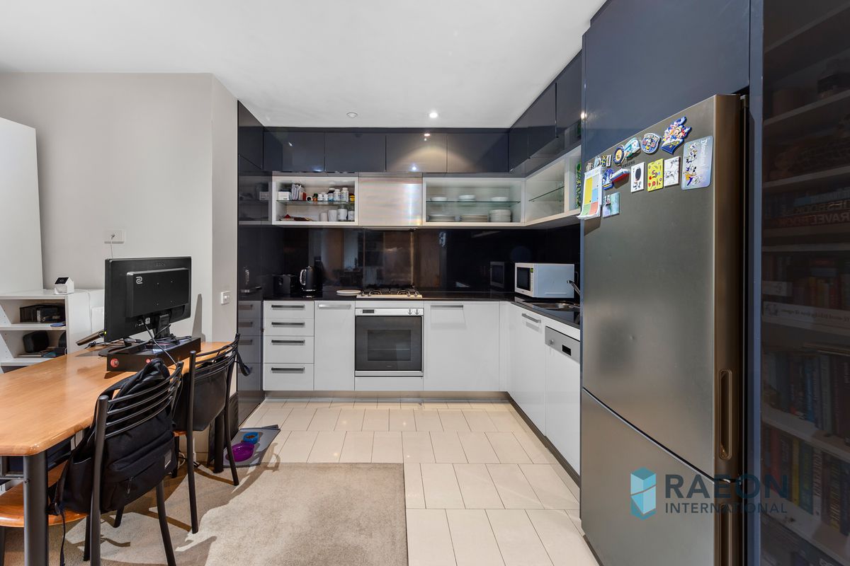 21 / 8 Cook Street, Southbank