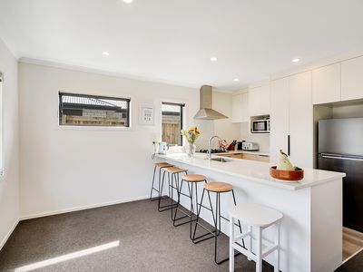 2 / 11 Forster Avenue, Hillcrest