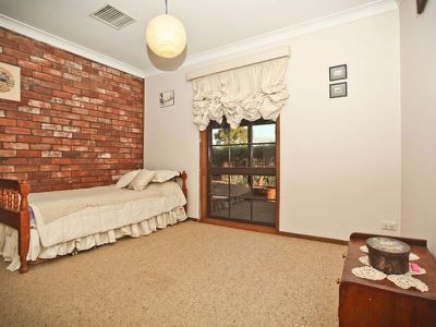 'Silverdale',15R Beni Drive, Dubbo