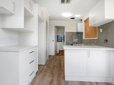 707 LAVIS STREET , Albury