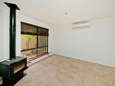 3/8 Colin Road, Scarborough