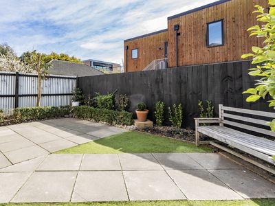 3 / 25 Grove Road, Addington