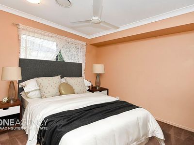 13 The Crescent, Underwood