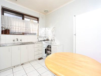 6 / 5 Empire Street, Footscray