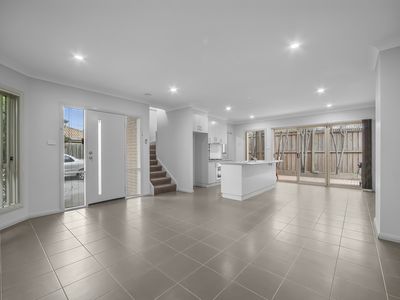 2 / 23 Symons Avenue , Hoppers Crossing