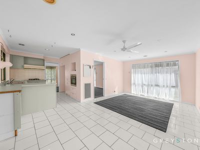 38 Golden Square Crescent, Hoppers Crossing