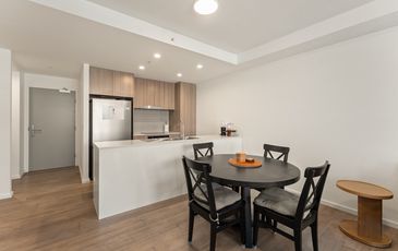 30510 / 2 Main Street, Varsity Lakes