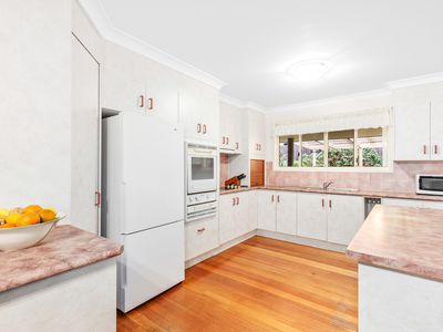2 Brodie Court, Pacific Heights