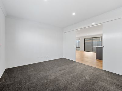 97 Willowdale Promenade, Piara Waters