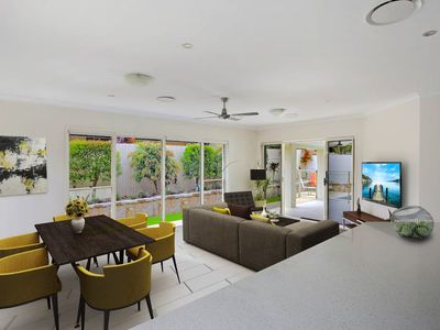 64 Brentwood Avenue, Mooloolaba